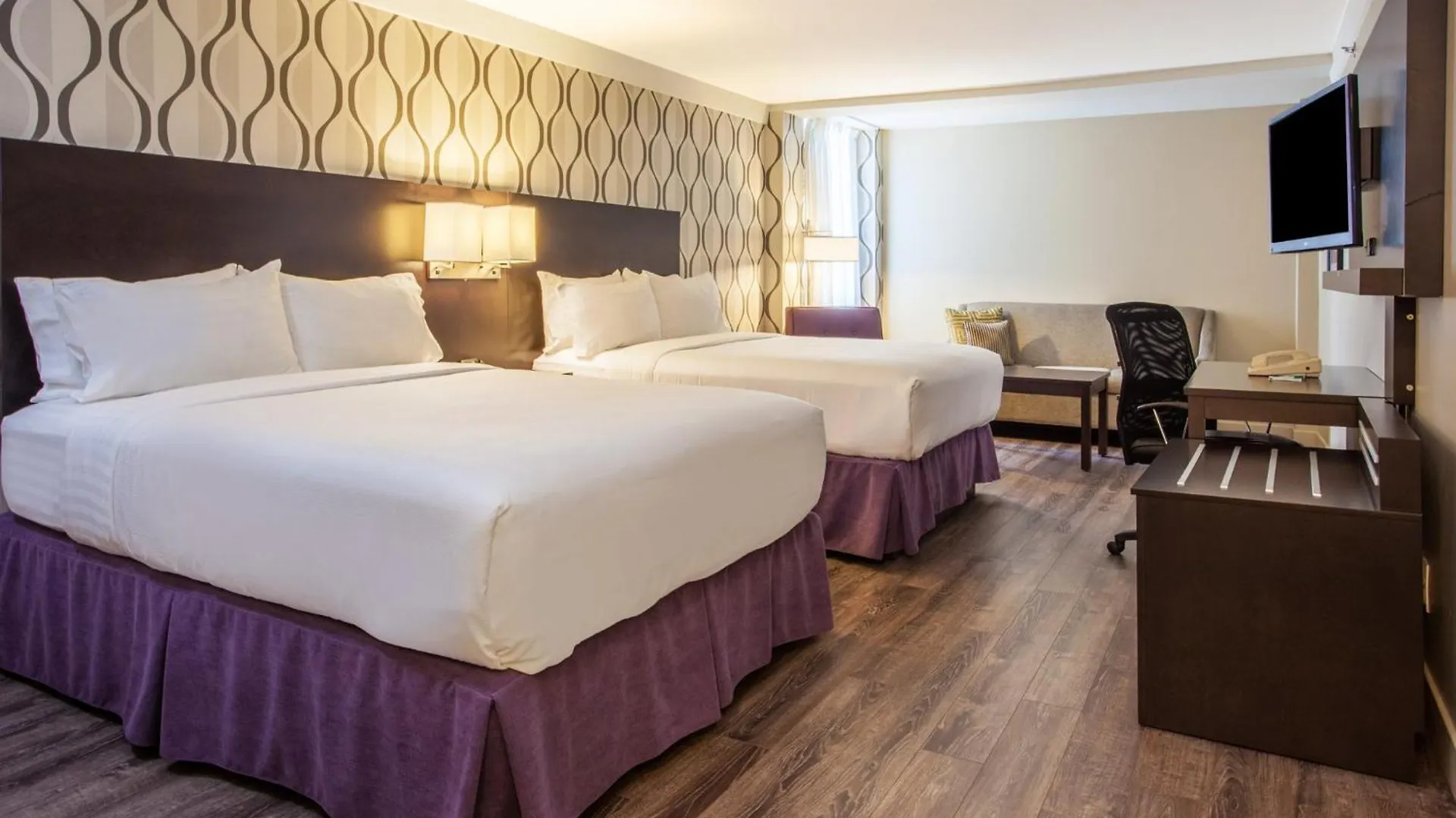 Holiday Inn Toronto International Airport By Ihg 4*,  Kanada