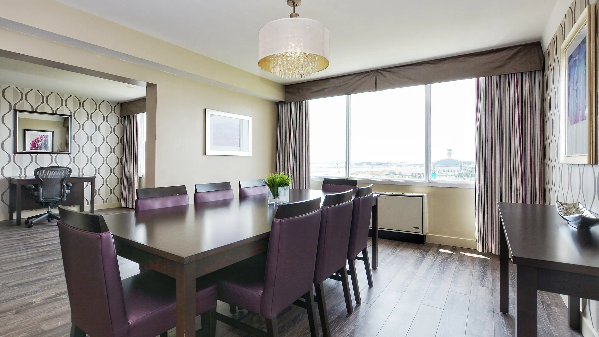 Hotell Holiday Inn Toronto International Airport By Ihg